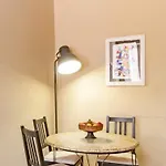Charming Duplex In Рим